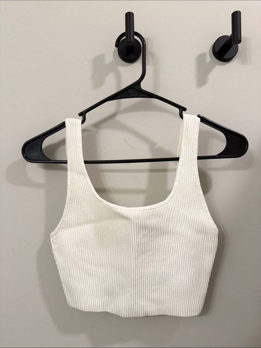 Babaton White Cropped Top